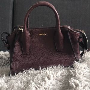 DKNY crossbody Handbag